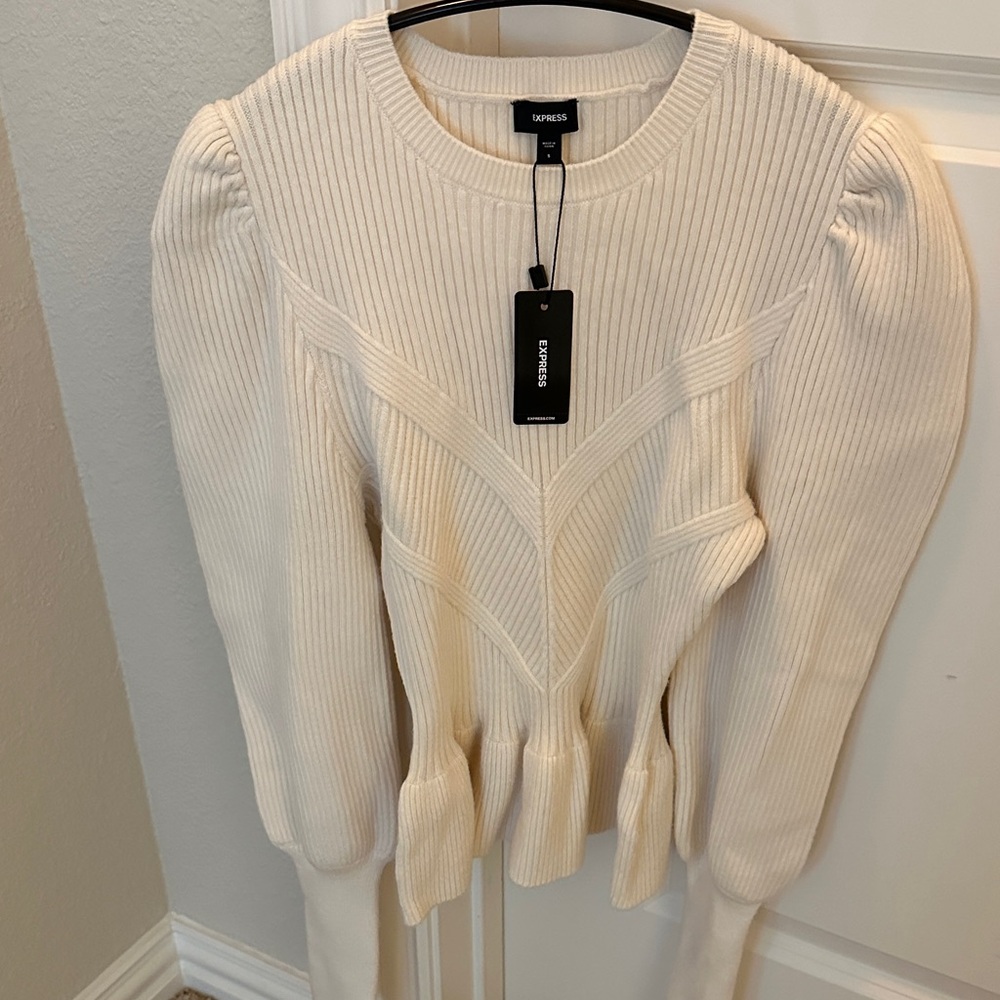 NWT Size S Express Ivory Ribbed Knit Sweater